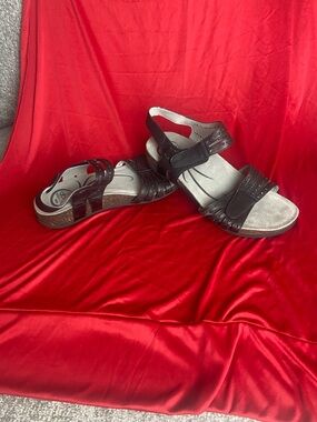 Abeo Black Adjustable Comfort Sandals
